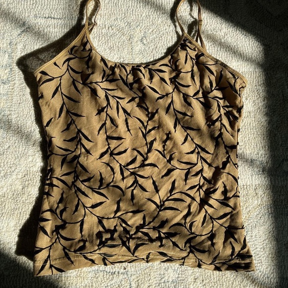 Shimmery gold tank top - Picture 4 of 6